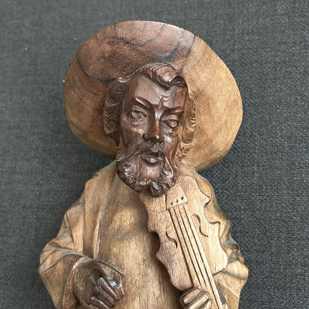 Vintage Hand Carved Wood Traveling Musician Fiddle Hobo Folk Art Sculpture 9”